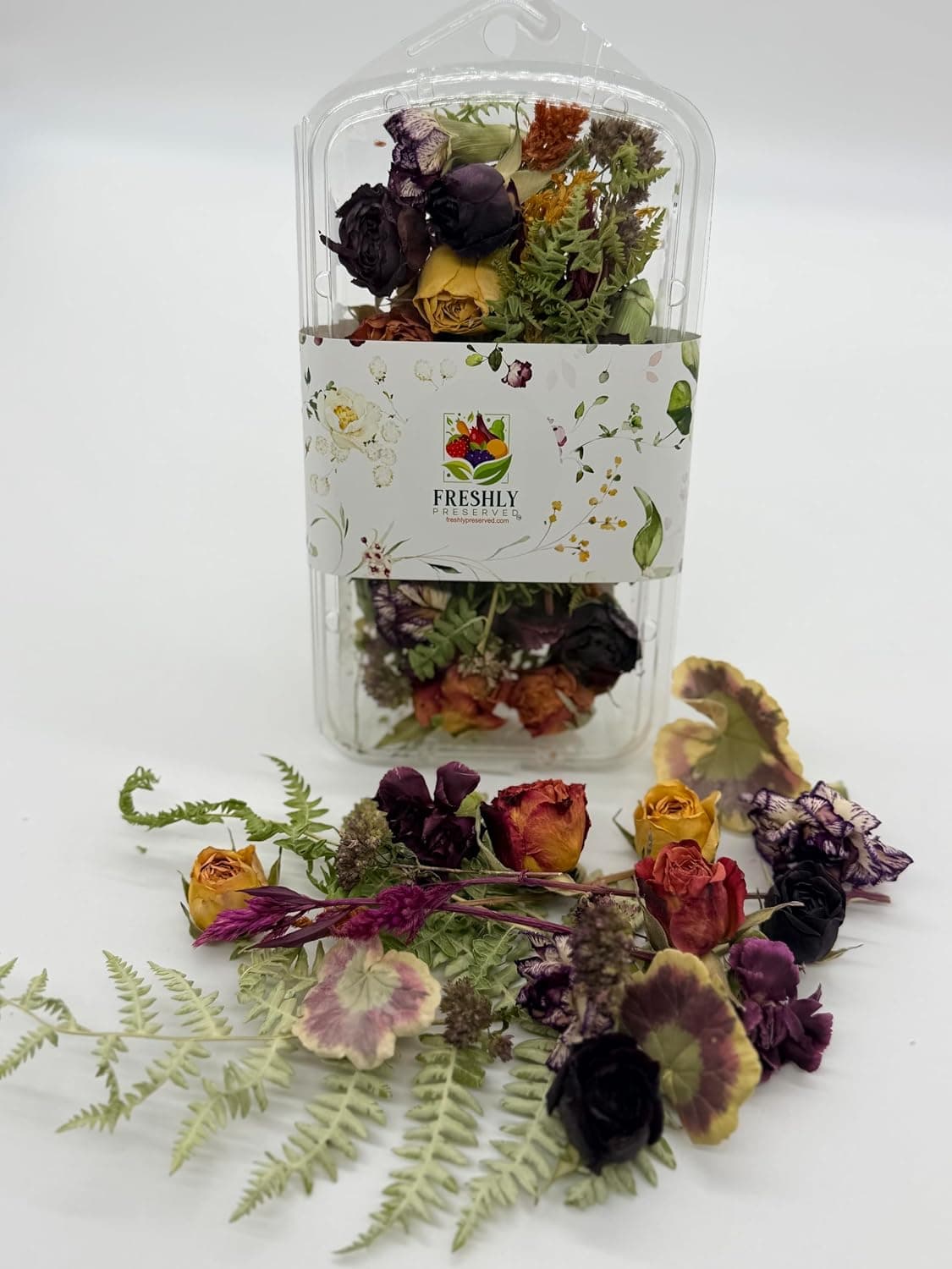 Fall Cake Decorating Kit with Freeze-dried Edible Flowers, 20+ Mixed Freeze-dried Edible Leaves and Flowers